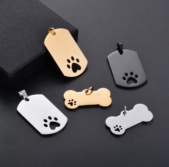 Dogtag pendant with paw