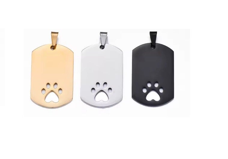 Dogtag pendant with paw